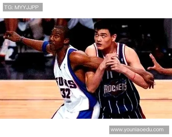 姚明的篮球之路与成就探秘：从中国巨人到NBA传奇的辉煌历程