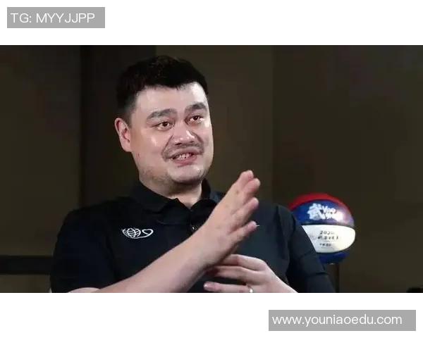 姚明的出行方式揭秘:从私人专车到公共交通的多样选择 姚明的出行方式揭秘:从私人专车到公共交通的多样选择