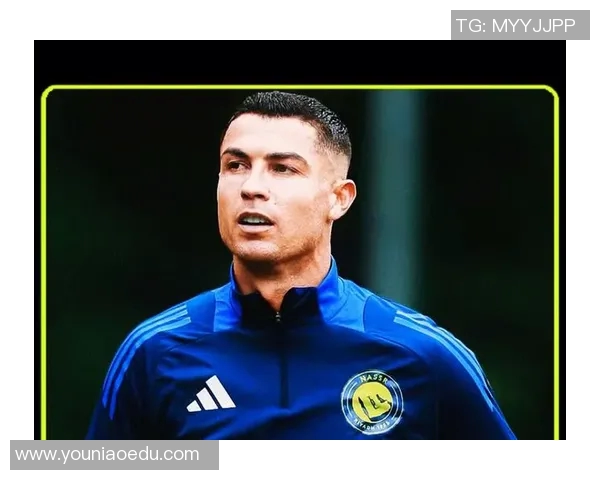 足球明星专属介绍图片展示他们的辉煌成就与个人魅力的完美结合 足球明星专属介绍图片展示他们的辉煌成就与个人魅力的完美结合