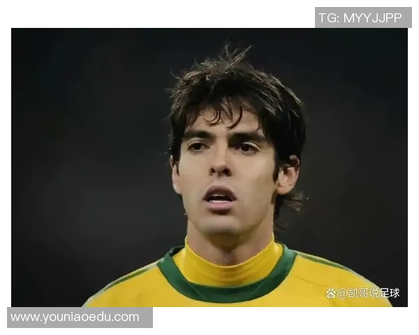 深色球衣搭配足球明星风采推荐让你成为球场焦点